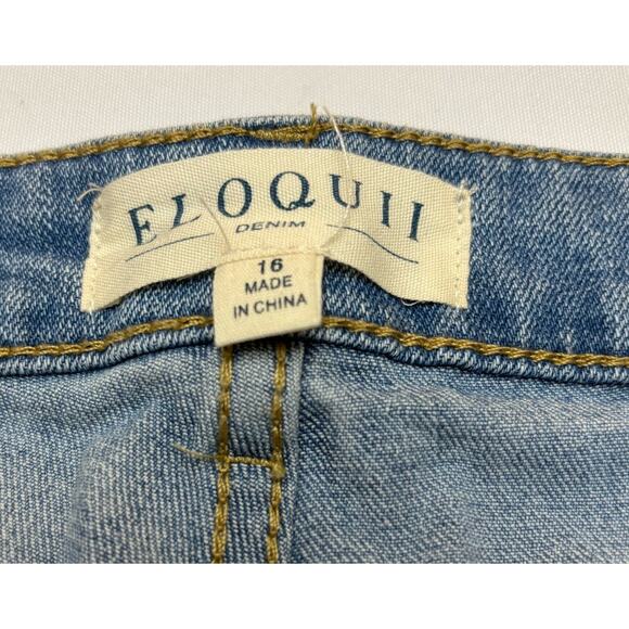 Size 16 | NWT | ELOQUII Women’s Distressed Straight Leg Split Inseam Hem Jeans - Picture 4 of 5